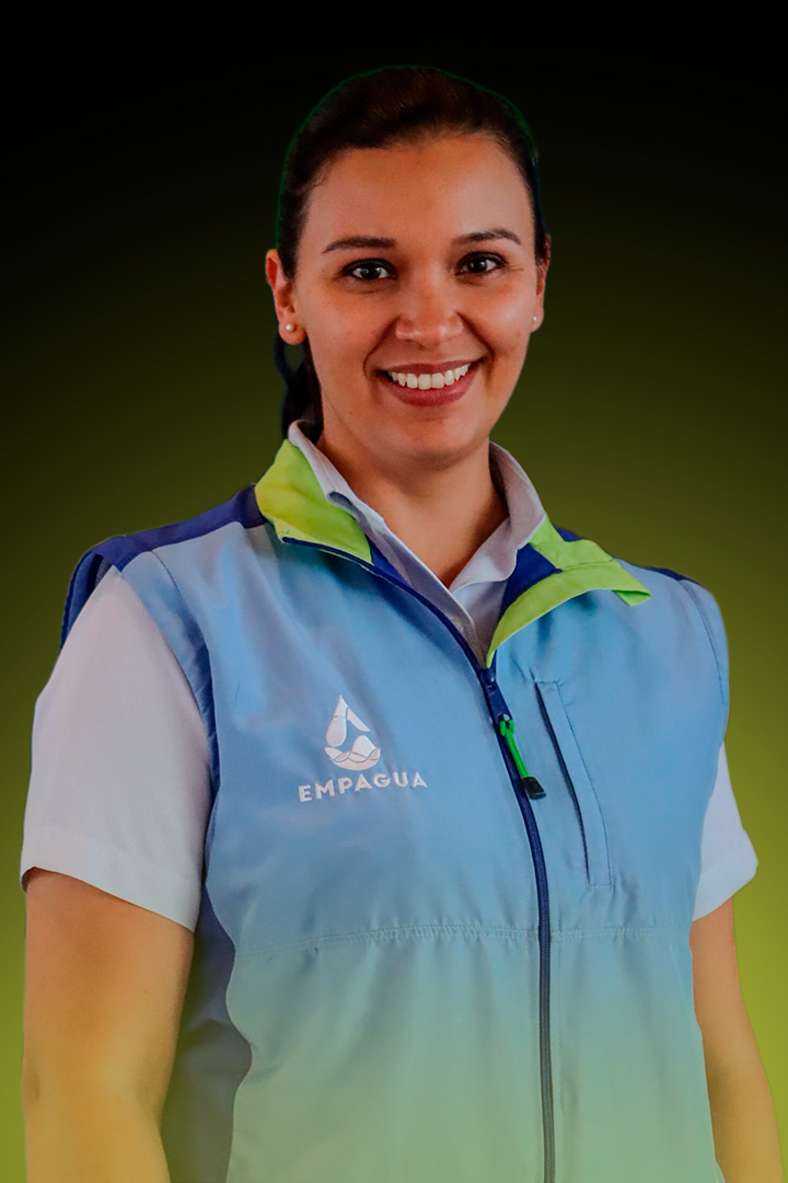 NadyaRecinos